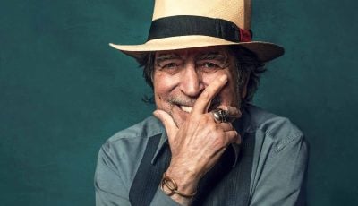 #Efemérides #LaCueva 12 de febrero de 1949. Nace Joaquín Sabina, de nombre completo Joaquín Ramón Martínez Sabina, en Úbeda, Jaén, España. Uno de los íconos culturales en nuestro idioma, siempre con un pie en el rock y el otro en la canción de autor convencional.

#joaquinSabina