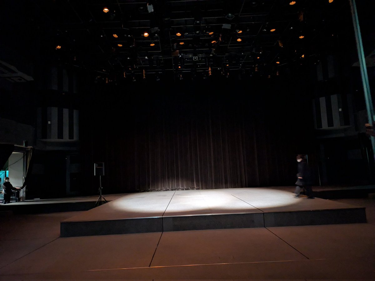 クオークの会「海風リーディング」無事終演しました。ご協力、ご来場、そして気にかけてくだった皆様、ほんとうにありがとうございます。AI・HALLとの時間を胸に、これからも筆を磨きます。