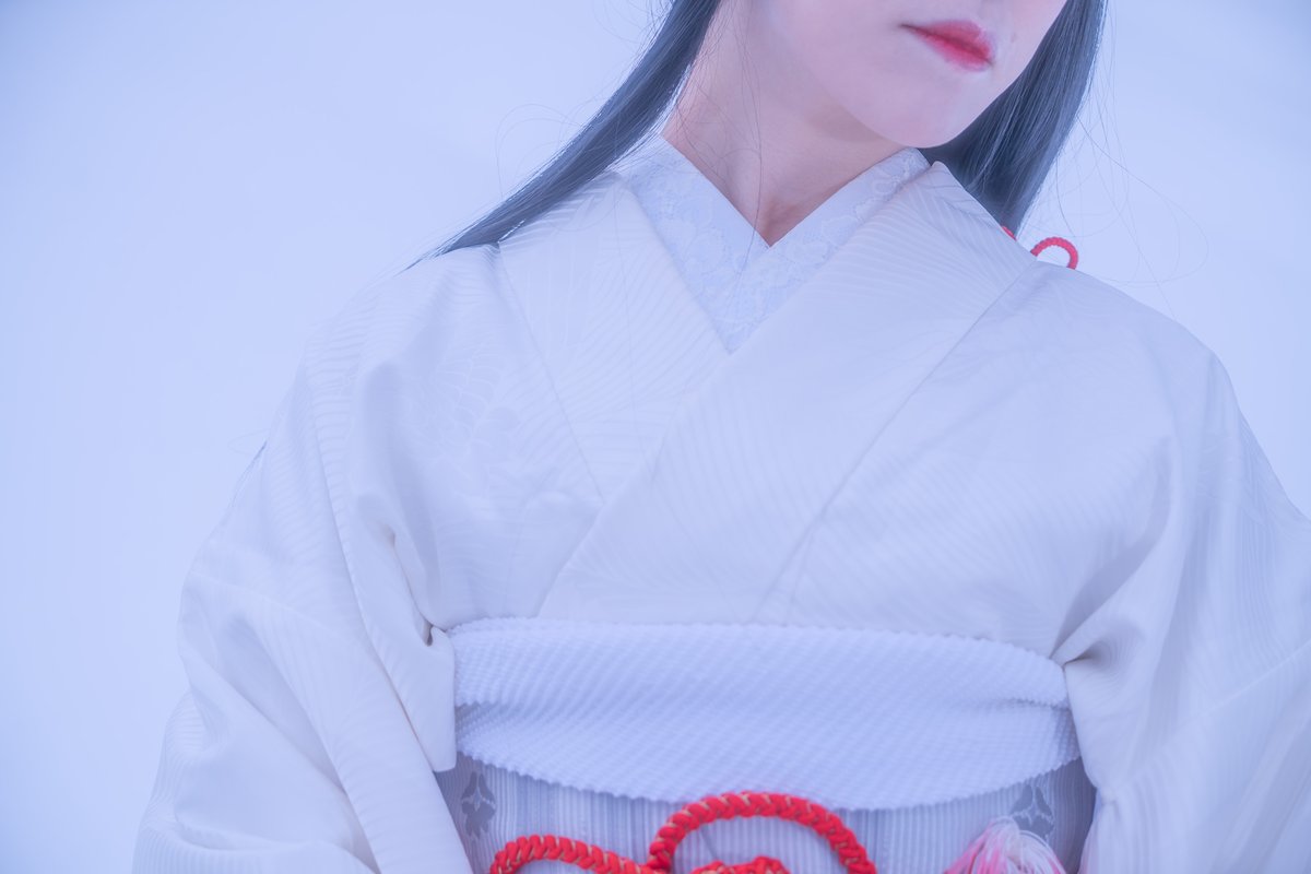 【コスプレ】

或る女

創作：雪女
＃ゆやcos三脚自撮り部
＃ラコロールウッディパル