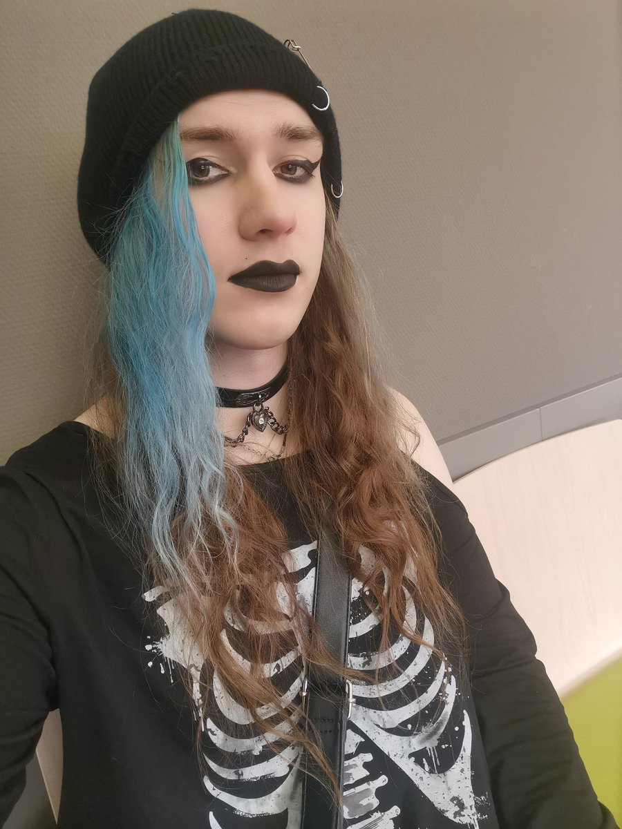 kim.exe 💜 tweet media