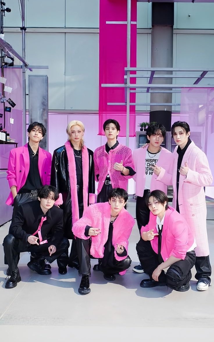 .<a href="/Stray_Kids/">Stray Kids</a> has now surpassed 13,600,000,000 (13.6 BILLION) total streams on Spotify!🔥🥳