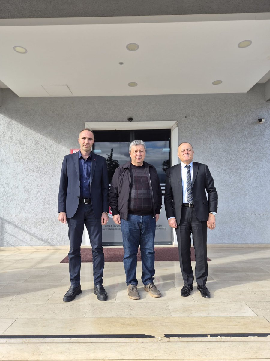 İskenderun Teknik Üniversitesi İdari Mali İşler Daire Başkanı olarak göreve başlayan Sayın Ünal DÖNMEZ ‘e Şube Teşkilatlandırma Sekreteri Emrah TÜRKMEN ile birlikte hayırlı olsun ziyaretinde bulunduk.<a href="/alemdareyup/">Eyüp Alemdar</a> <a href="/KOOPISSENDIKASI/">Koop-İş Sendikası</a>