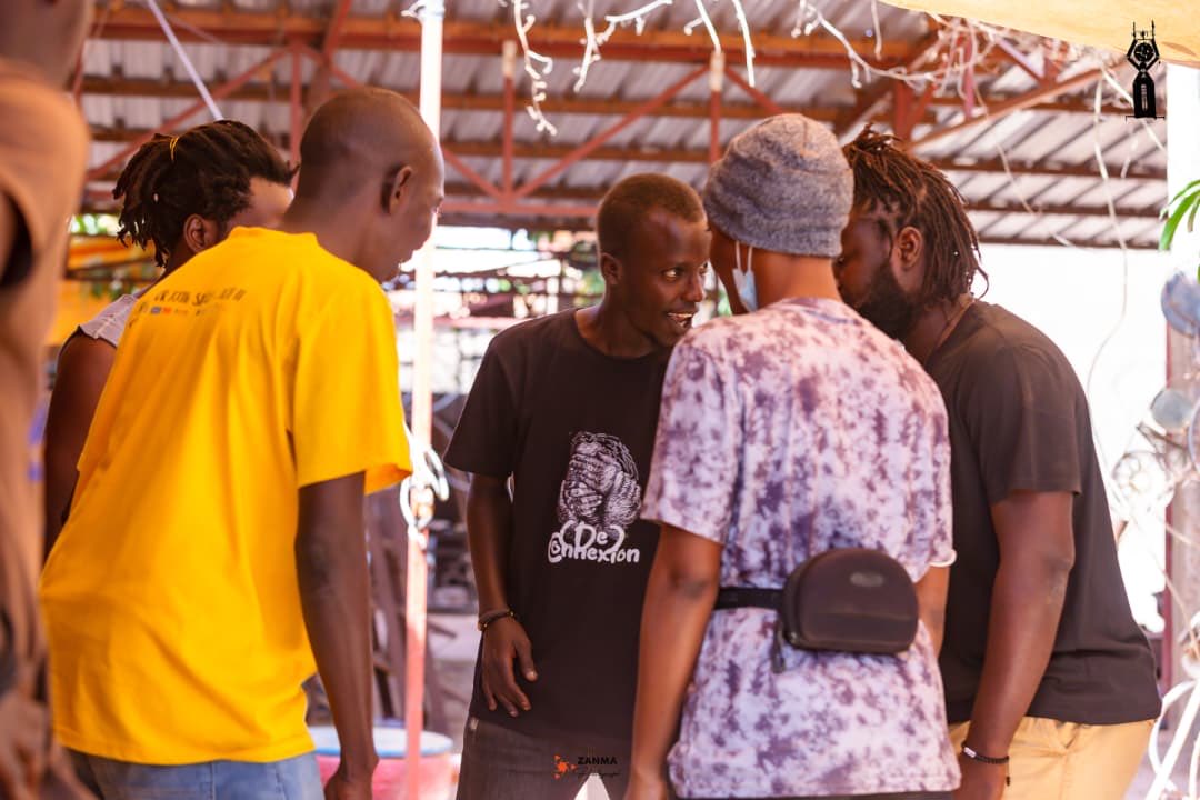 BujaSansTabou's tweet photo. 😉 Après que les rideaux du festival se sont refermés, nous n’avons pas rangé nos rêves dans les coulisses. 

📍 Depuis ce dimanche, Jerry Ruhangamura a posé ses valises aux @recreatrales 

🤗 Bon vent à toi, Jerry.

https://t.co/x9yeF43wQE

#BST2026 #Recreatrales #Burundi https://t.co/7fRBtnRQME