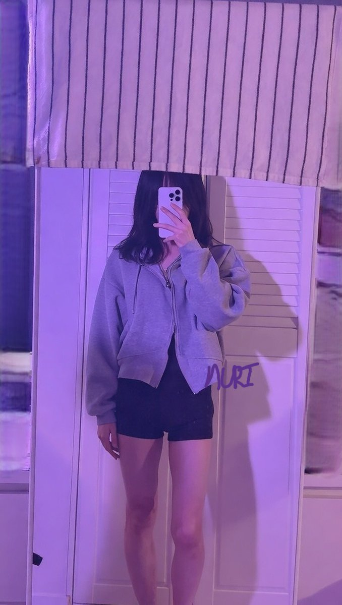 요건 가발 버전?! 
" 3만원짜리 가발을 열심히 고데기로 핀 열정의 결과물.. ₍\( ﾟヮﾟ)/ "