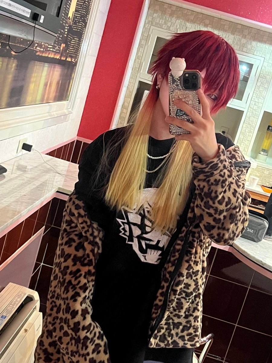 コスプレはじめしてきた😈