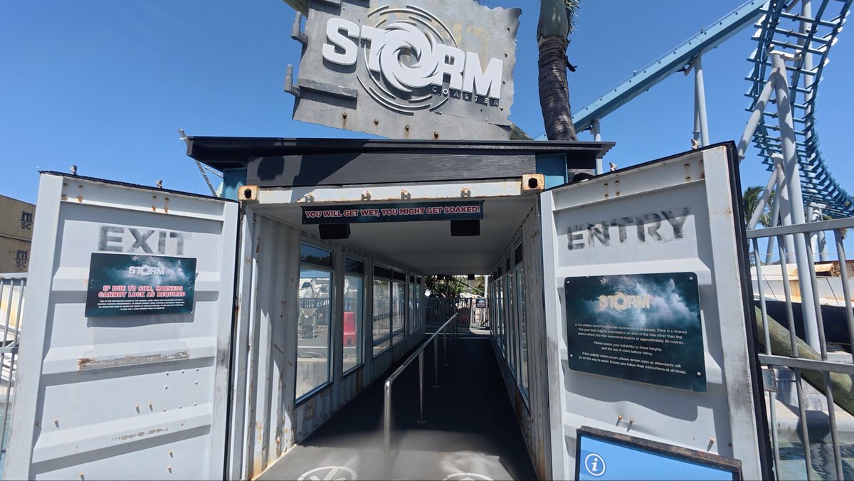 CoasterSamurai's tweet photo. シーワールド(ゴールドコースト)
『ストームコースター』
MackRidesのウォーターコースター。メインの落下とその後のエアタイムは十分な迫力。そして水飛沫で結構濡れます。あと待ち列の雰囲気は悪くないがジメジメしてます。
#コースター侍 #coastersamurai
#stormcoaster #seaworld #Australia https://t.co/pf2JQi1Wxq