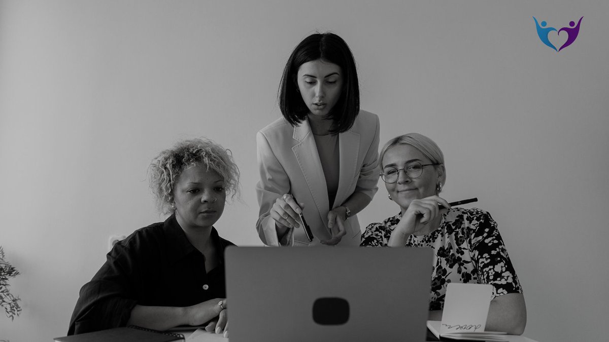 Most medical school residents have minimal training in menopause, leaving millions of women to navigate this stage of life in the dark.

🧠 It’s time to change that.
👉Learn more: snowdenlitos.com/physical-thera…

#snowdenlitos #womenshealtheducation #menopauseeducation #menopausecoach