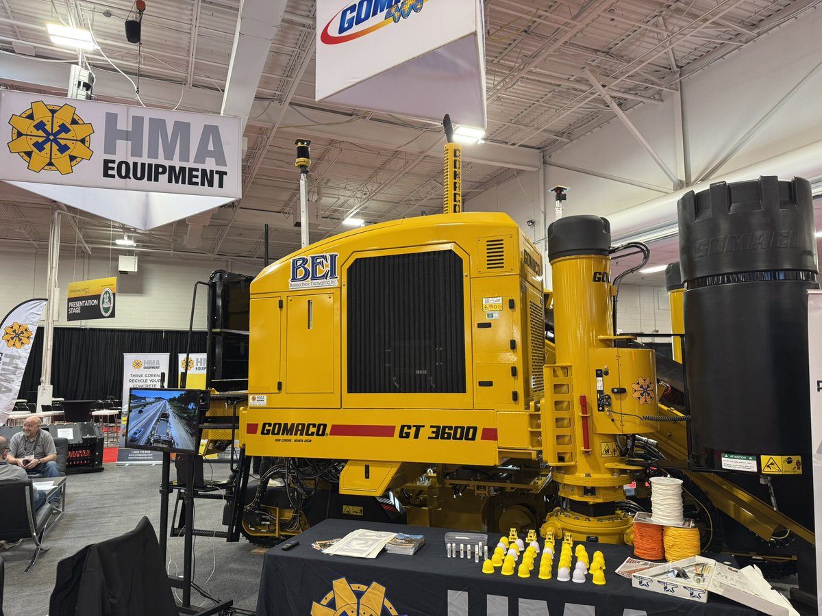 bonnechereexc's tweet photo. We just can’t curb our enthusiasm while attending @CDNConcreteExpo to set our sights on the newest addition to our fleet! Thanks @GOMACO and #hmaequipment for the spiffy new #concretecurbmachine #renfrewcounty #ottawavalley #tradesrock #thebigblue https://t.co/KrIWuHENLr