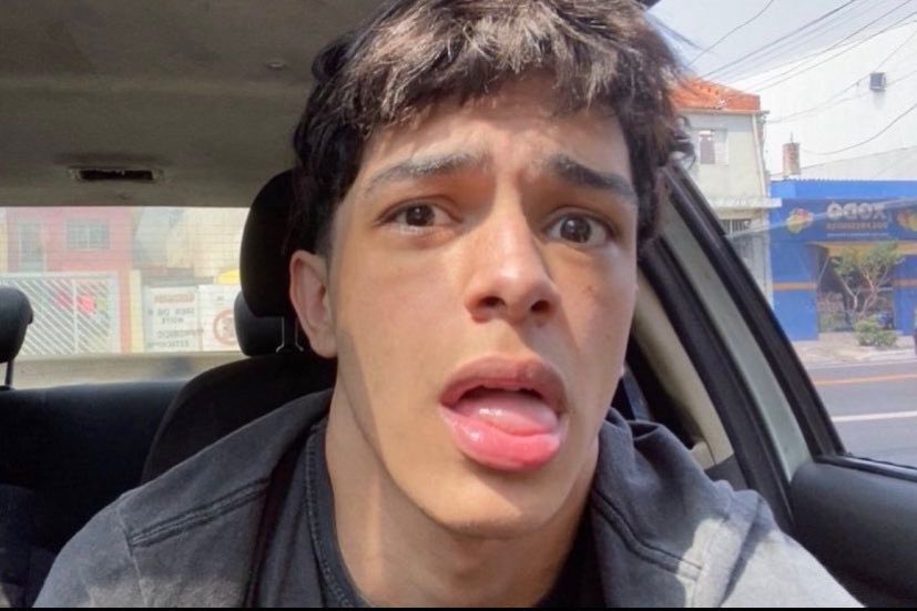 sou people pleaser na cama. faço amor e pergunto o que VC quer?