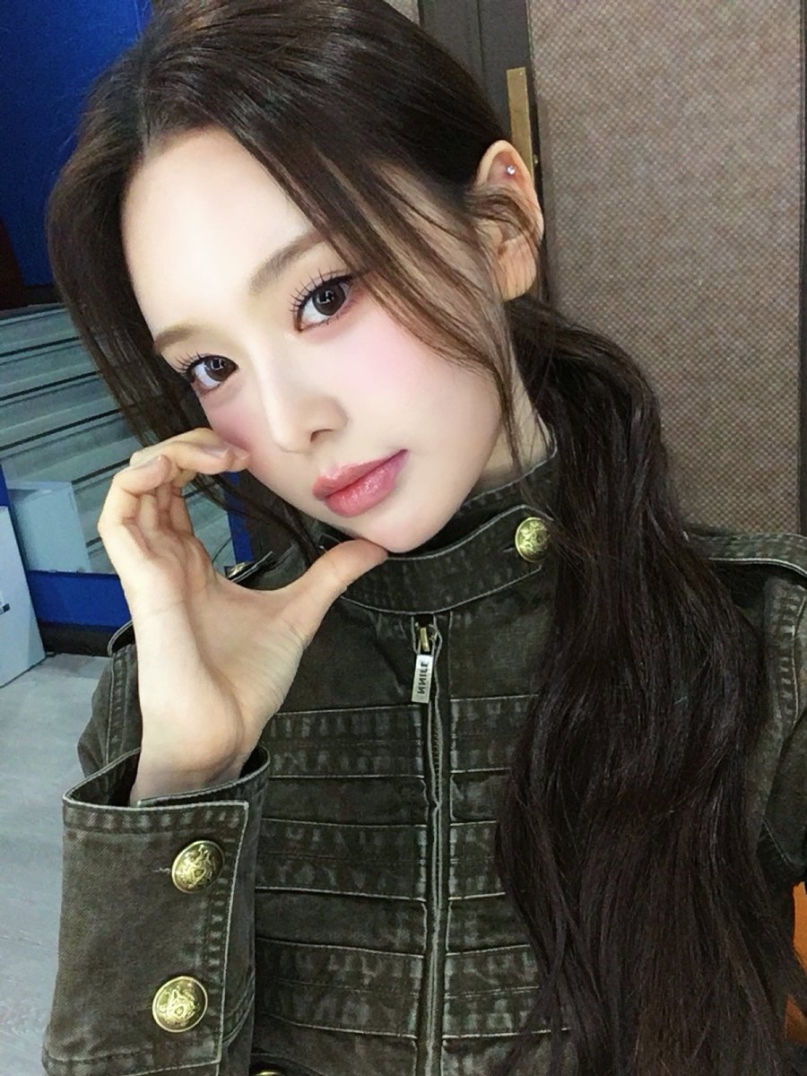 iznaPIC_JP📷] ／ 𝐇𝐚𝐩𝐩𝐲 𝐕𝐚𝐥𝐞𝐧𝐭𝐢𝐧𝐞🍫 ＼ 💝from