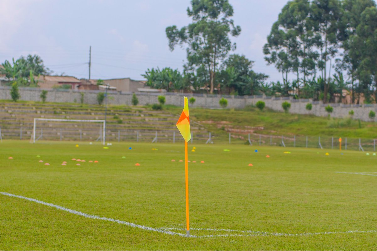 calvaryfcm's tweet photo. Live @ Rwamwanja stadium 🏟️ 
Players ready and out for warm ups. 

#Calvaryfc  #theHorizonStars https://t.co/AwD1bTYOUM