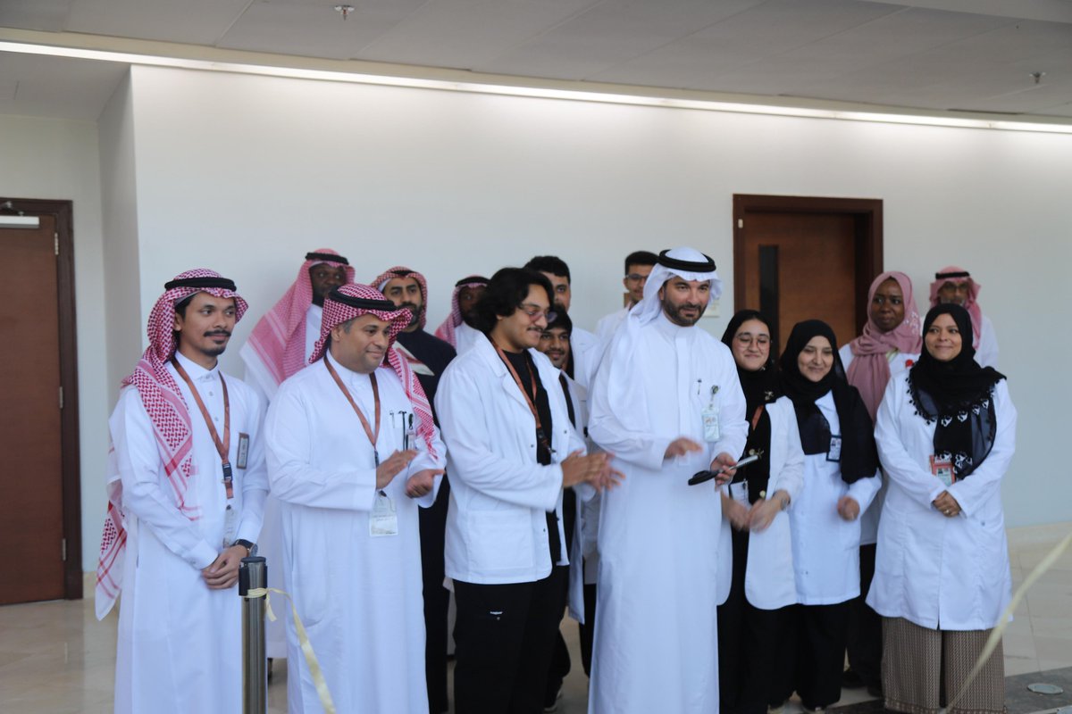 كلية الطب - جدة tweet media