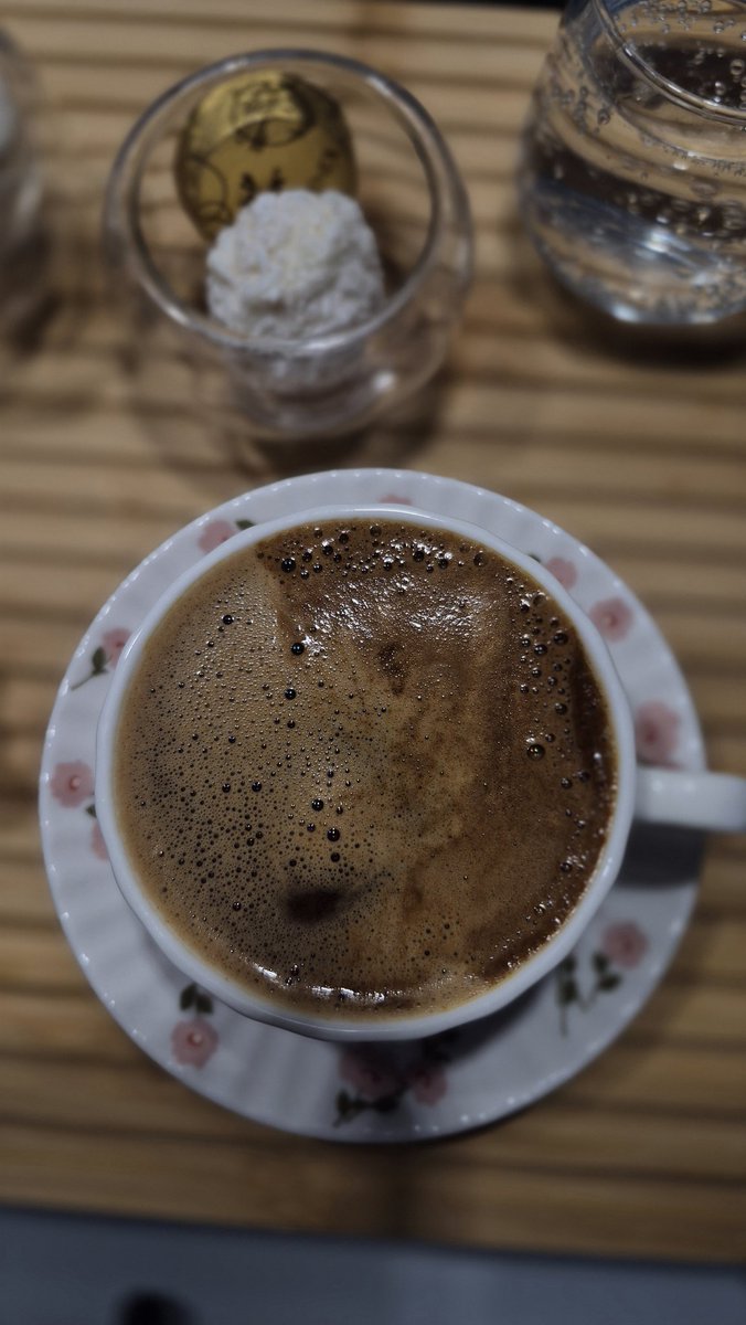 İyi biri olmaktan vazgeçmedim, 
Herkese iyi olmaktan vazgeçtim. 
İnce bir fark, hayat kurtarıyor.