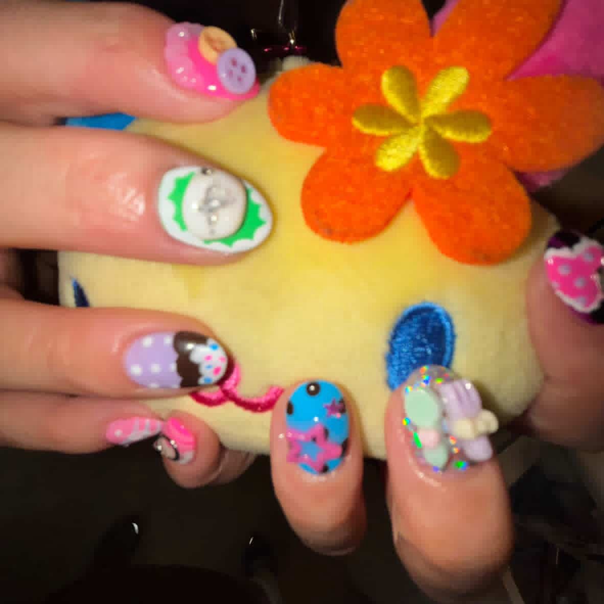 ネイルしてもらった！💅🌀