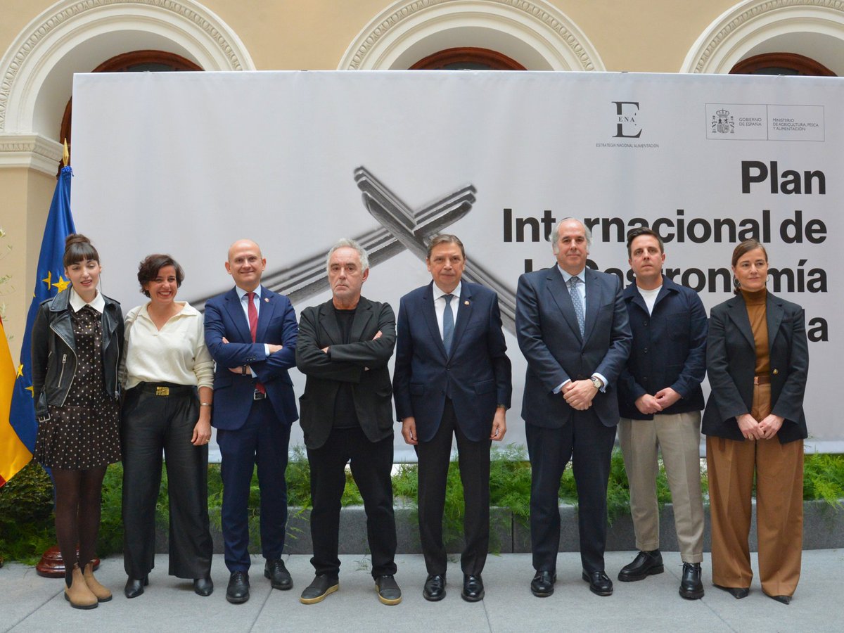 Real Academia de Gastronomía tweet media