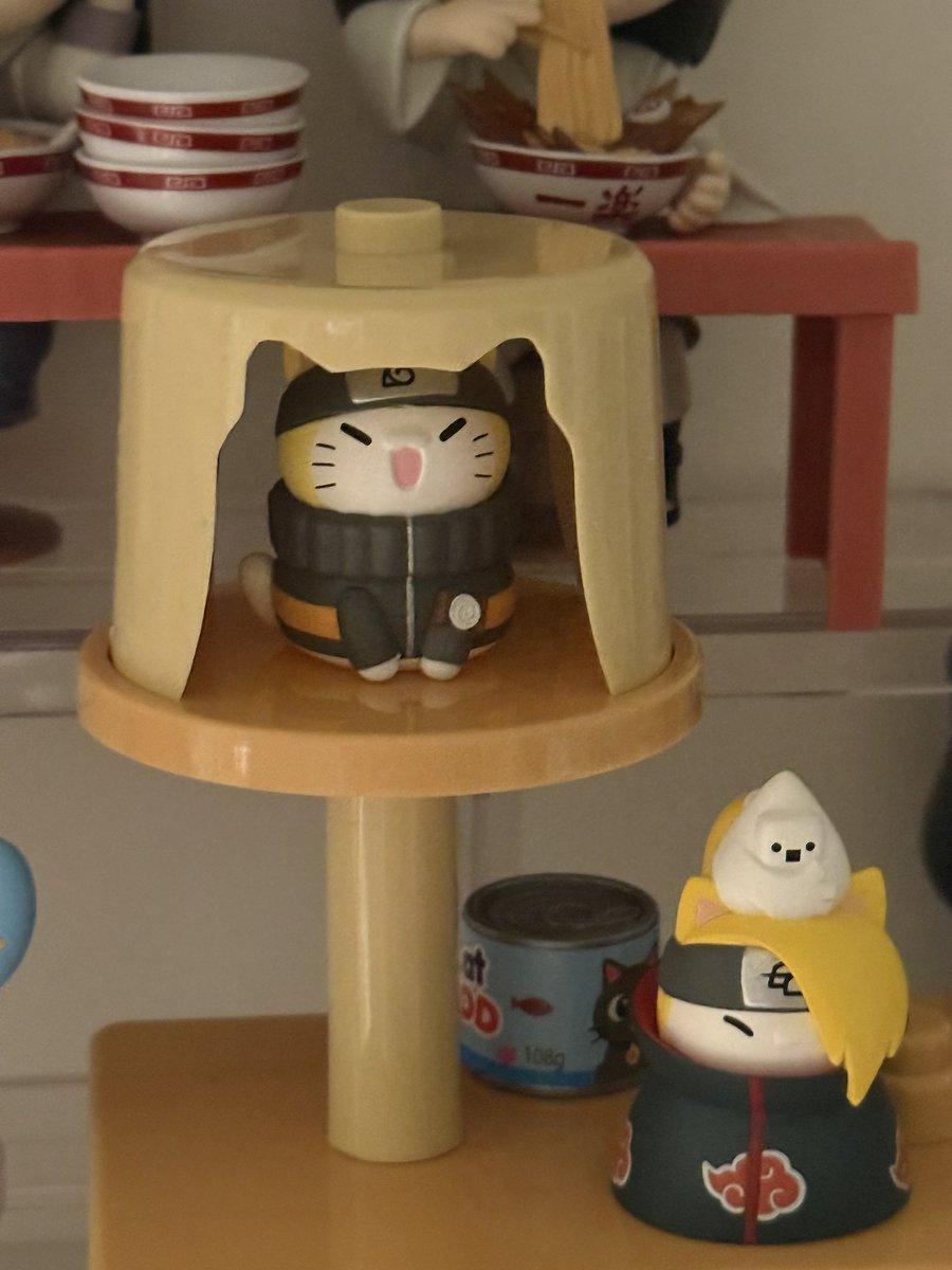 ˆ ̳◝ ·̫ ◜ ̳ˆ 냐루토 캣타워 너무 귀여워 ‼️