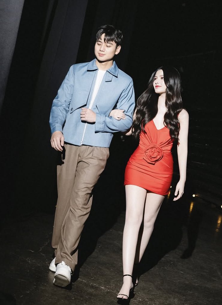 this kind of chemistry deserves a whole album. i need more shots like these. 

PBBHOTEL WELCOMES SAREON
#PBBCollab20AZVER