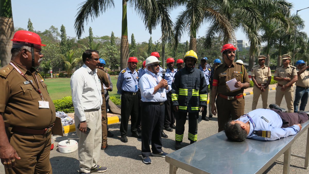 BRIC_CDFD's tweet image. BRIC–CDFD successfully conducted a fire drill today to reinforce emergency preparedness and ensure the safety of everyone on campus. The drill focused on evacuation procedures, response coordination, and awareness of fire safety protocols.

#BRICCDFD #FireDrill