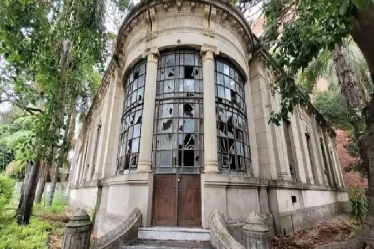 Presentan proyecto para expropiar la Casa Beiró en Villa Devoto. La iniciativa del diputado radical <a href="/FranLoupias/">Fran Loupias</a>  busca convertirla en centro cultural. Todo en notibuenosaires.com.ar 👇notibuenosaires.com.ar/nba/index.php?…