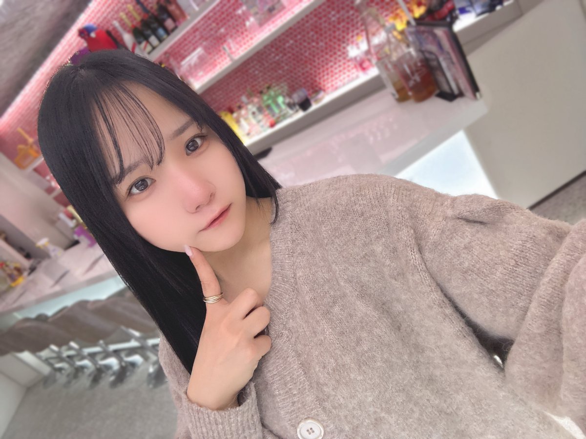 🐰もふる歌舞伎2丁目店🎀
2/12(木)
営業時間：21時～翌5時

おーぷんしてます！！

🔽出勤メンバー🔽
みゆ-3 <a href="/mofru_miyu/">桜井みゆ。୨୧</a> 
こま <a href="/mofru_koma/">こまᐢ•⧿•̥ᐢ もふる歌舞伎2丁目</a> 

たくさんのご来店お待ちしております🙌🏻

 #コンカフェ #歌舞伎町 #飲み放題