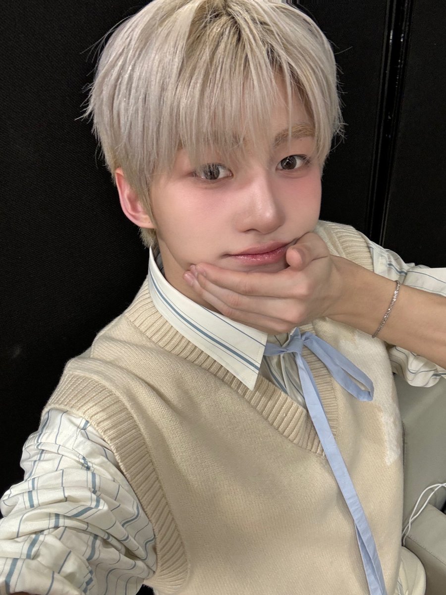 jihoon pics tweet media