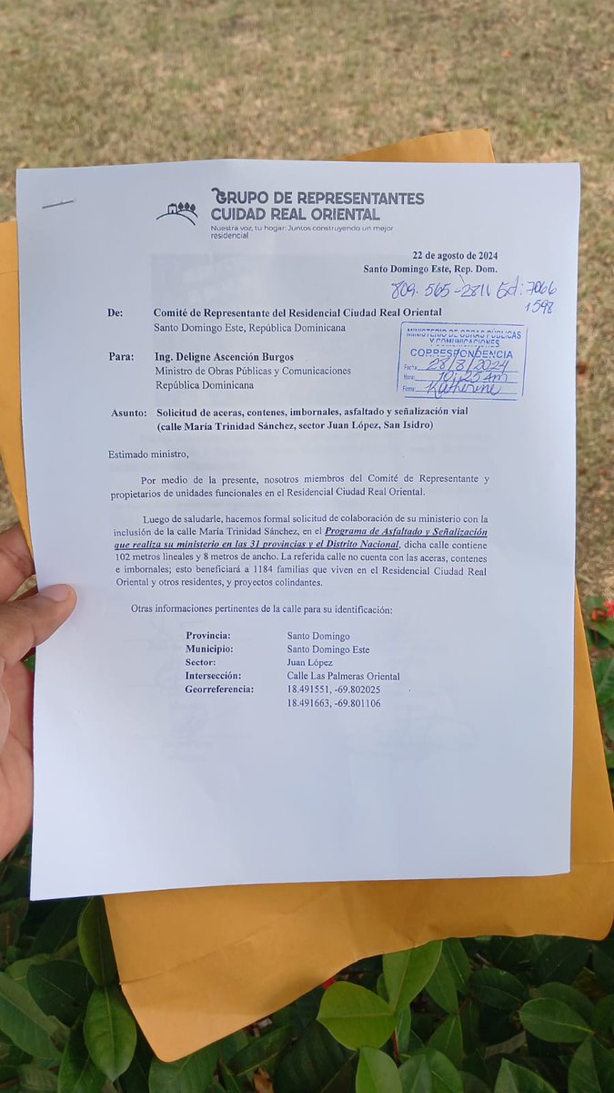 cjosecp's tweet photo. Estimado ministro @EduardoEstrella 
Permitime felicitarlo por la rapidez y dinamismo que ha integrado al @RDMOPC, pero a la vez quiero solicitarle la colaboración del ministerio que dirige para darle curso a una solicitud de agosto e informe de diciembre 2024. @luisabinader https://t.co/ha56JipTMz