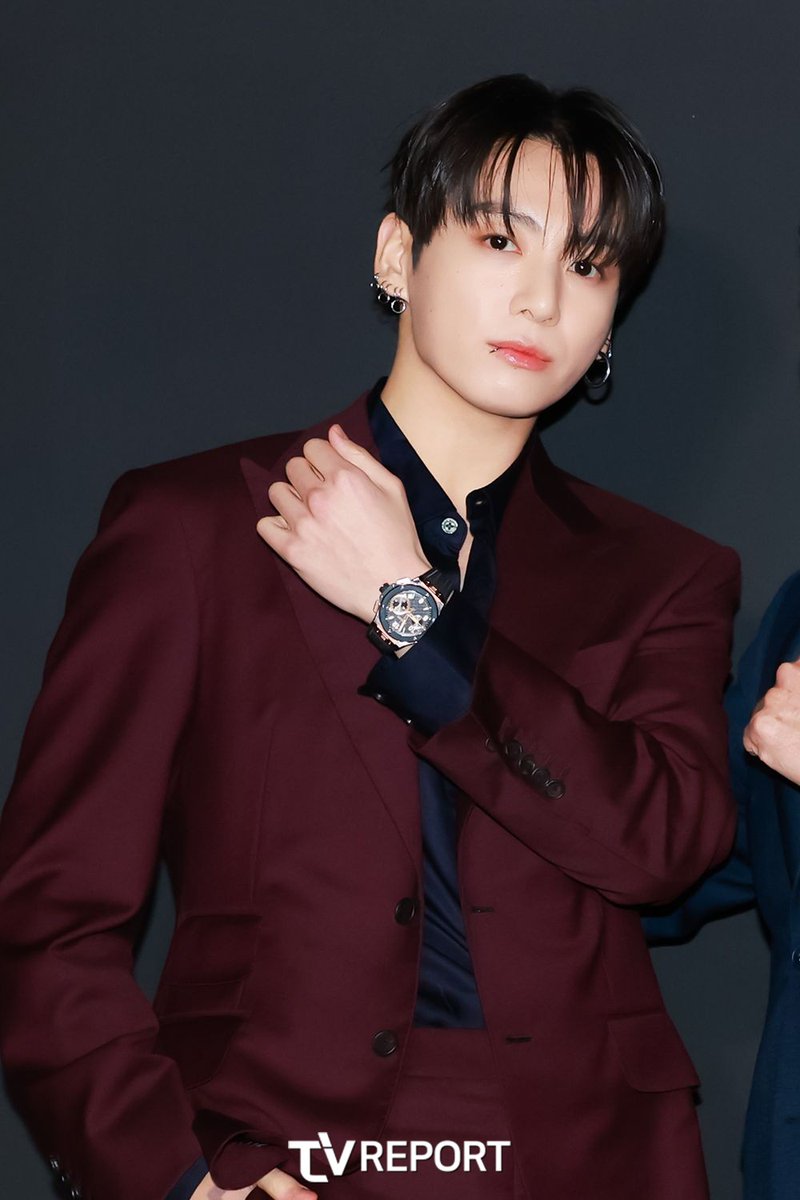 JAKSAL_5813's tweet image. #JUNGKOOKxHUBLOT