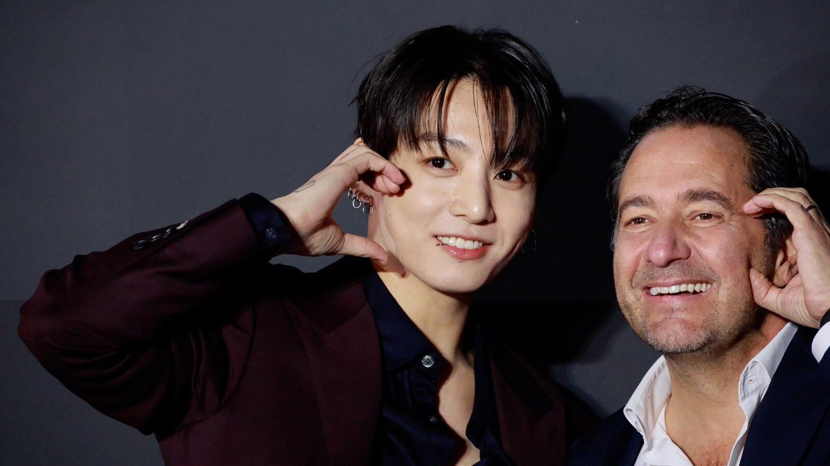 jeonIves's tweet photo. this picture 😭🥹 https://t.co/HU0kyAIyvW