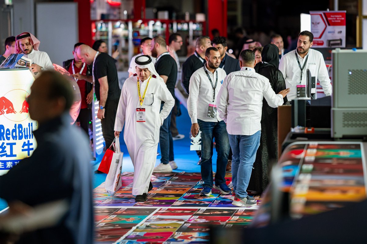 SaudiSignage's tweet photo. 🚨This is where the industry shows up.

14,000+ professionals.
170+ exhibitors.
2,500+ solutions.
One destination.

Visitor registration is now LIVE for Saudi Signage & Labelling Expo, co-located with Saudi Paper & Packaging Expo 2026.

Be part of the conversation driving visual communication and packaging innovation in Saudi Arabia.

✅ Secure your free badge today. https://t.co/06SqBqgsl4

📍 Riyadh International Convention & Exhibition Center
📅 20–22 April 2026
⏱️3pm to 9pm