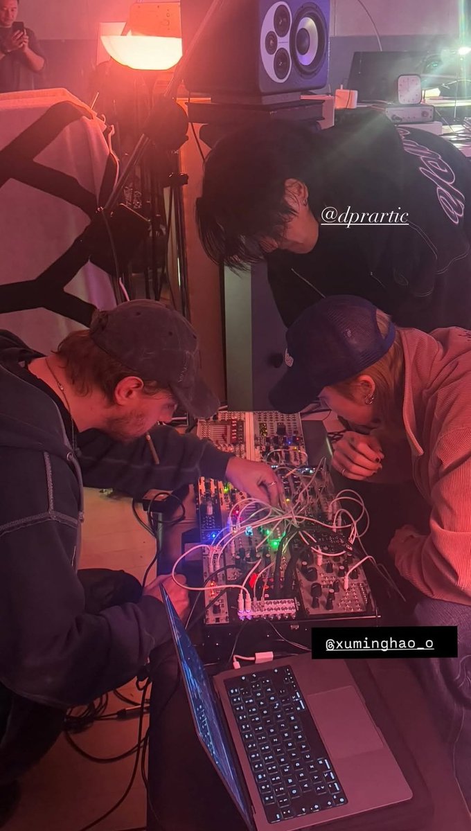 Historias de @/maartenvos_ en IG.

#DPR #DreamPerfectRegime #DPRCream #DPRArtic #DPRTeam #Dreamers #DPRWeGangGang