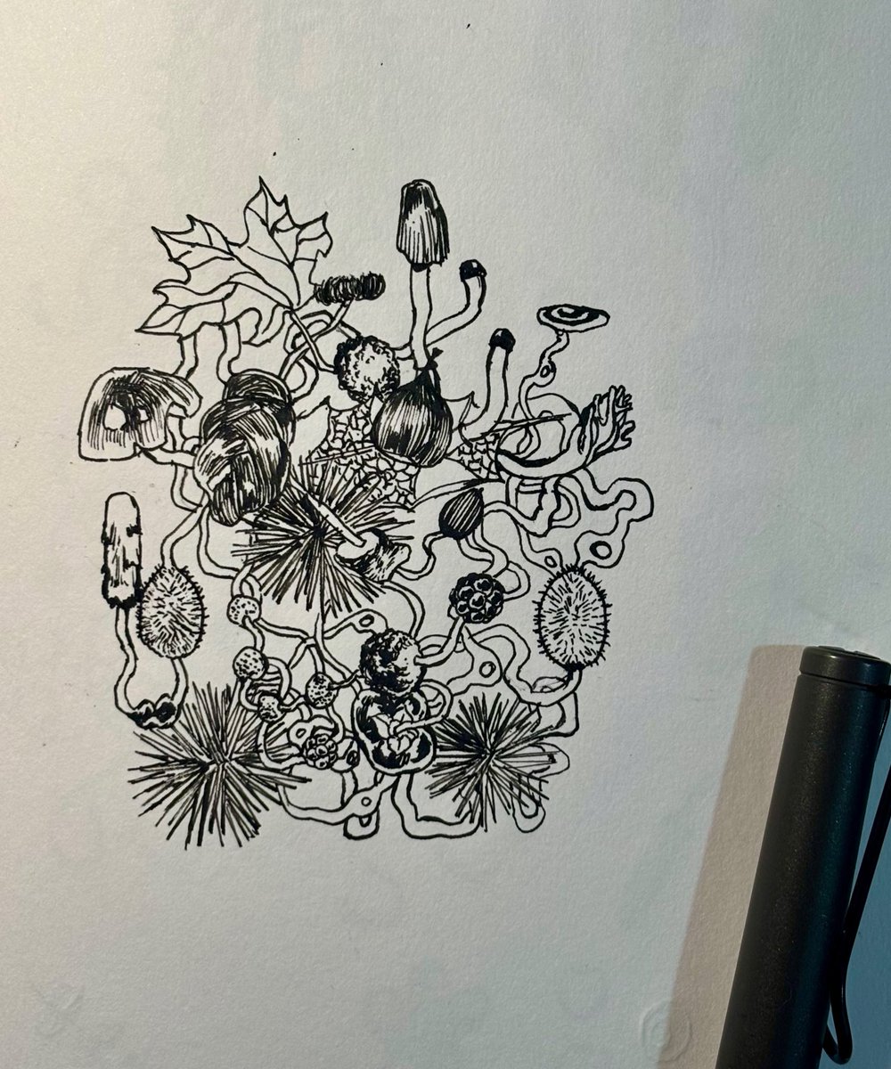 그러니까 네가 방황한 밤들과 헤맨 거리들은 언젠가 전부 너만의 지도가 될 거라고•••