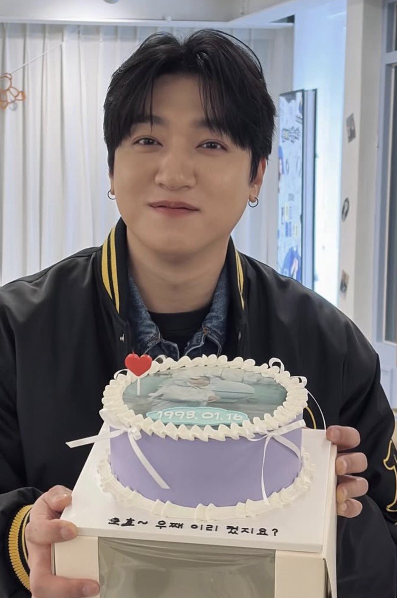 ⚠️ 사기 주의 ⚠️

'여성을 위한 발렌타인데이 선물은 화장품이나
핸드크림을 추천'이라는 루머가 돌고 있습니다만,
절대 믿지 마세요 ‼️

여성이 정말로 원하는 것은 ⬇️⬇️⬇️