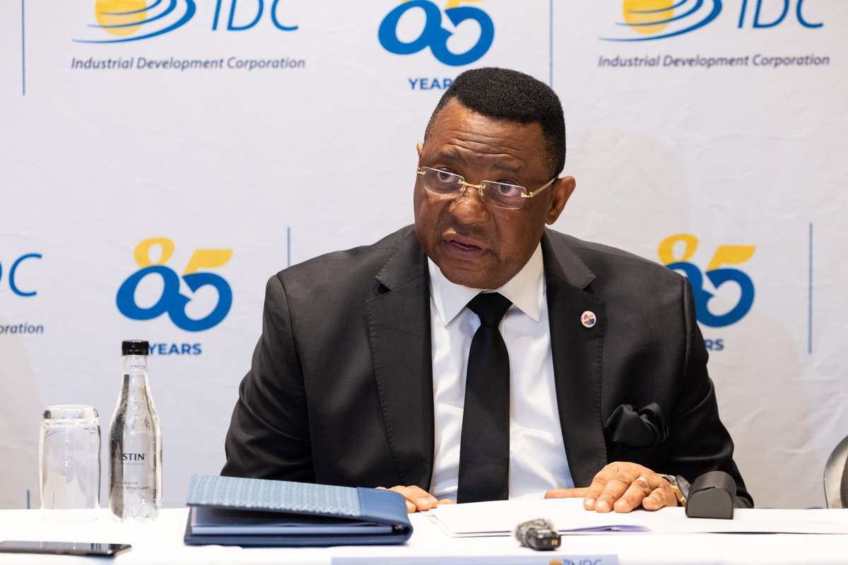 IDCSouthAfrica's tweet photo. @the_dtic @TauParks “Fostering strategic partnerships among national DFIs will help us to structure some risk-sharing agreements critical for co-financing opportunities, thereby mitigating risk,” commented FPI Director General Herve Claude Ntumba Batukonke
 #MiningIndaba #AfCFTA #85YearsOfImpact https://t.co/8f9sDz4GF6
