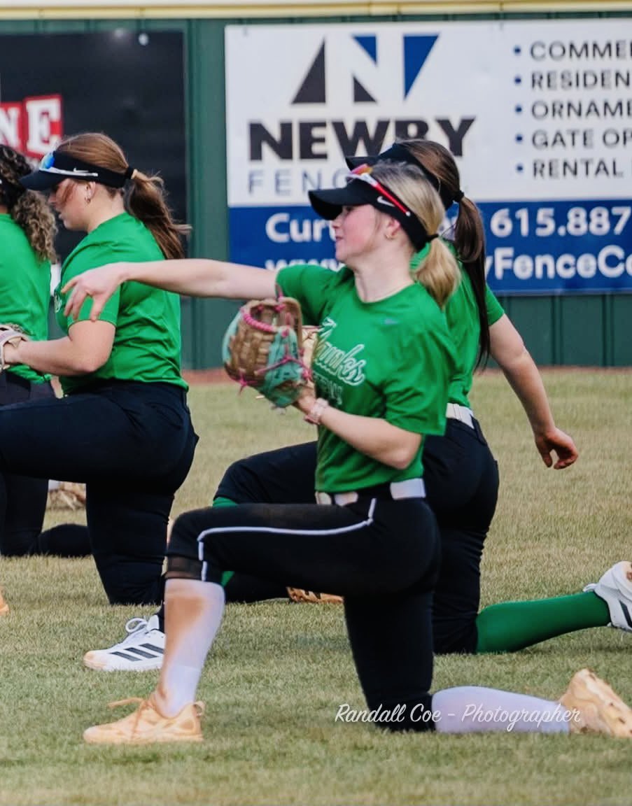 PeanutSchmitz99's tweet photo. YES, FINALLY on the dirt with my teammates!!! First week of practice!! Been so much fun, & workin hard EVERY day! #HawksSB #GoGreen #OnAMission @GreenHillHighSB @armoreliteoneal @scan1ansports @LegacyLegendsS1 @los_stuff @LineDsoftball @NateTompkins @e_newellcoach @SoftbalAmerica @ExtraInningSB