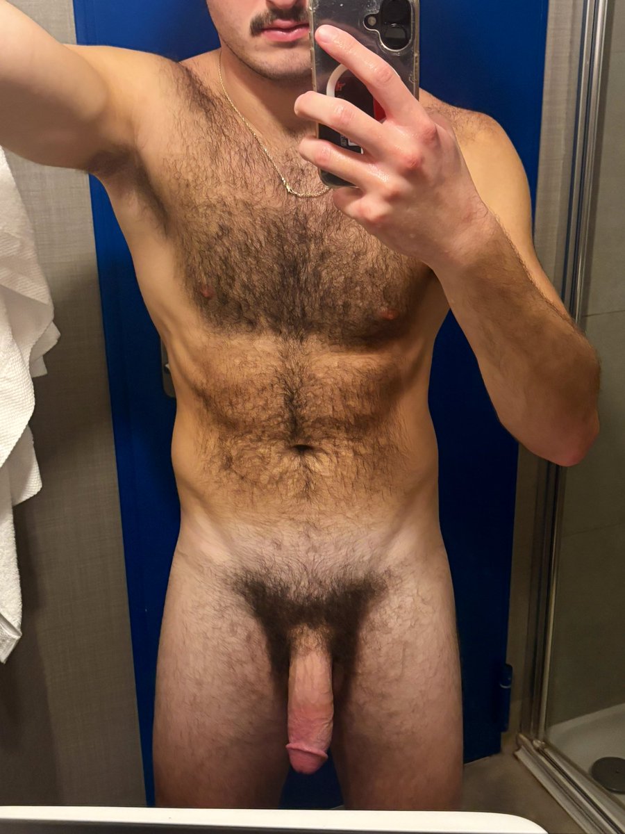 hung & hairy tweet media