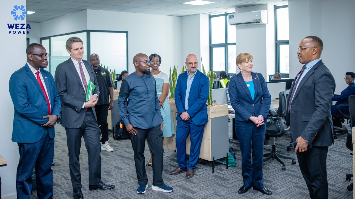 DIASPORANDUNDI's tweet photo. ⭐️ En connectant les zones rurales, les écoles et les familles, nous bâtissons ensemble un avenir plus brillant.
L’innovation américaine au service du développement durable. L'avenir est en marche ! (3/3)💡 https://t.co/Pl7rV0ettx