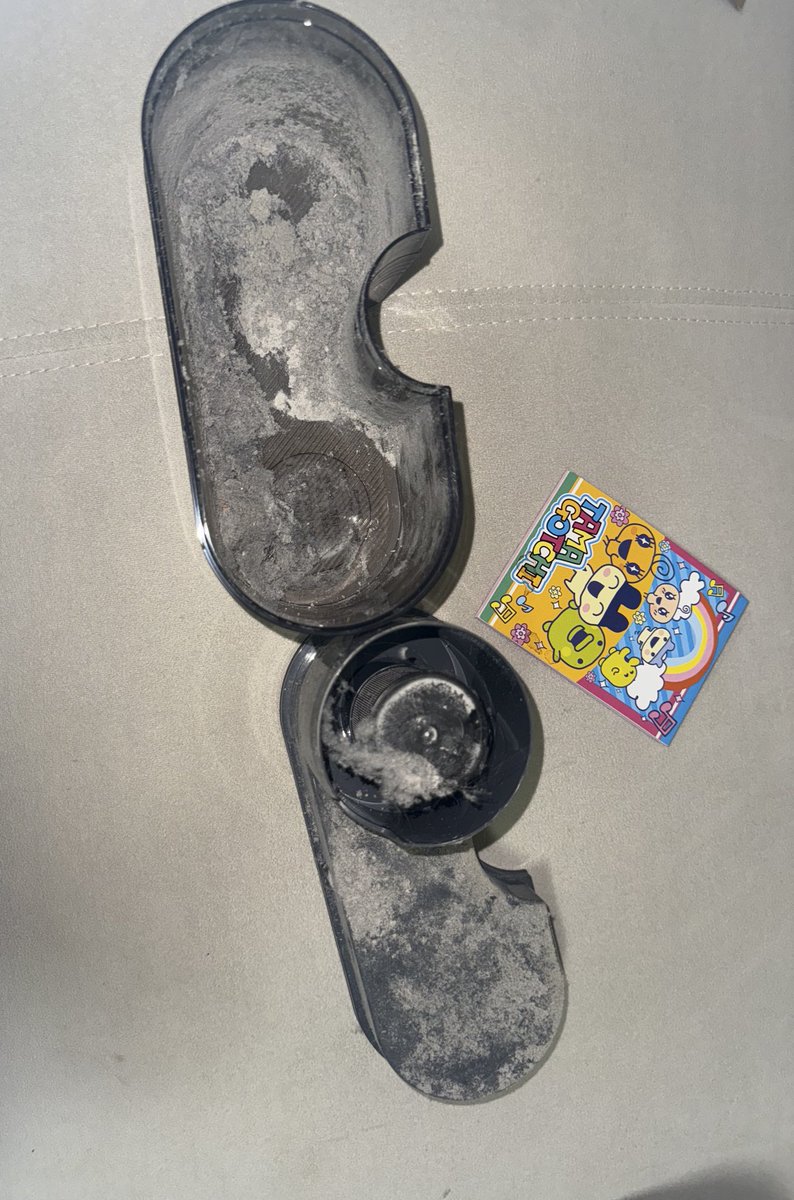 트위터 붐업되고 찐막막 열차타고 한경희 생활과학 침구청소기 사봤는데..

한번 써봤는데 저먼지 다 어서 나온거죠?!?!!!

내돈내산 추천드립니다. 보이지않는 먼지가 넘 많아요오ㅠㅠ