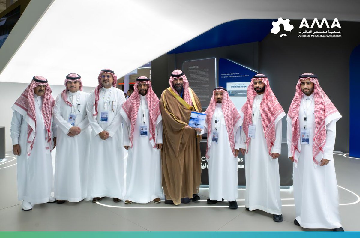 AircraftMa1's tweet photo. تغطية مصوّرة لمشاركة جمعية مصنعي الطائرات في معرض الدفاع العالمي 2026 في الرياض ، أحد أبرز الفعاليات الدولية في قطاع الطيران والدفاع، الذي يقام تحت رعاية خادم الحرمين الشريفين ويجمع كبار المصنعين والشركات العالمية والوفود الرسمية من نحو 80 دولة.  
#جمعية_مصنعي_الطائرات https://t.co/QSUQzSiClm