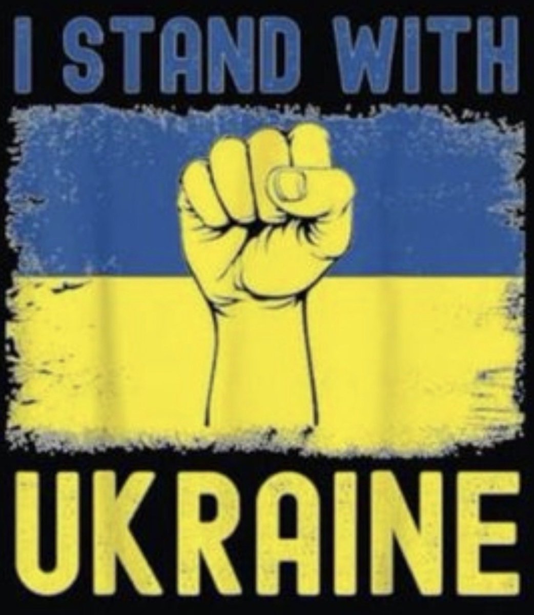 kangaroos991's tweet photo. Wave a 🇺🇦 flag if you stand with Ukraine 
and Zelenskyy! 🙏 🇺🇦 #SlavaUkraine 🇺🇦 https://t.co/C1IlS9T81g