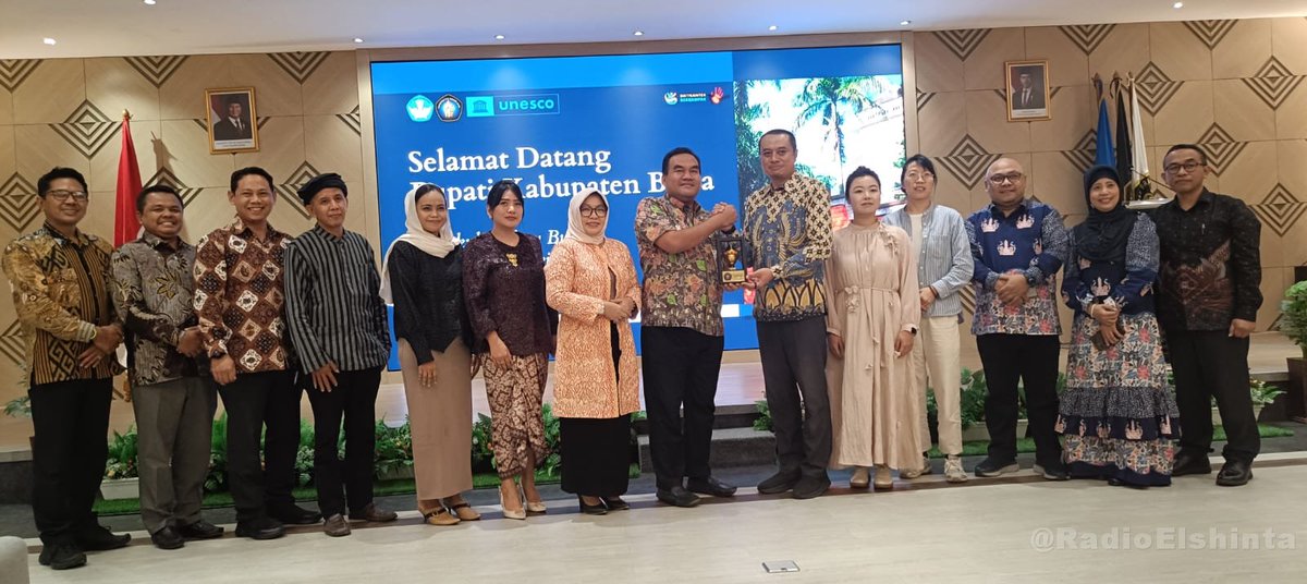 Fakultas Ilmu Budaya (FIB) Universitas Brawijaya Malang, Jawa Timur, dilibatkan dalam pengembangan potensi budaya Kabupaten Blora, termasuk budaya Barongan dan budaya Samin, untuk dikenalkan ke kancah internasional. Hal ini disampaikan Bupati Blora Arif Rohman usai menjalin kerja