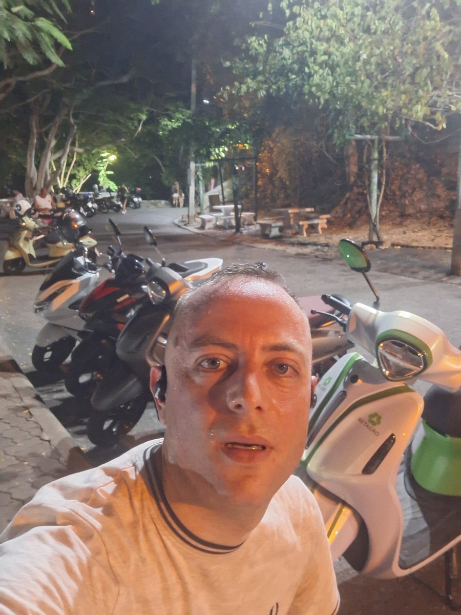 tibtib038's tweet photo. 🏃‍♂️🏃‍♂️🥵🥵 https://t.co/sw1mXMNjyJ