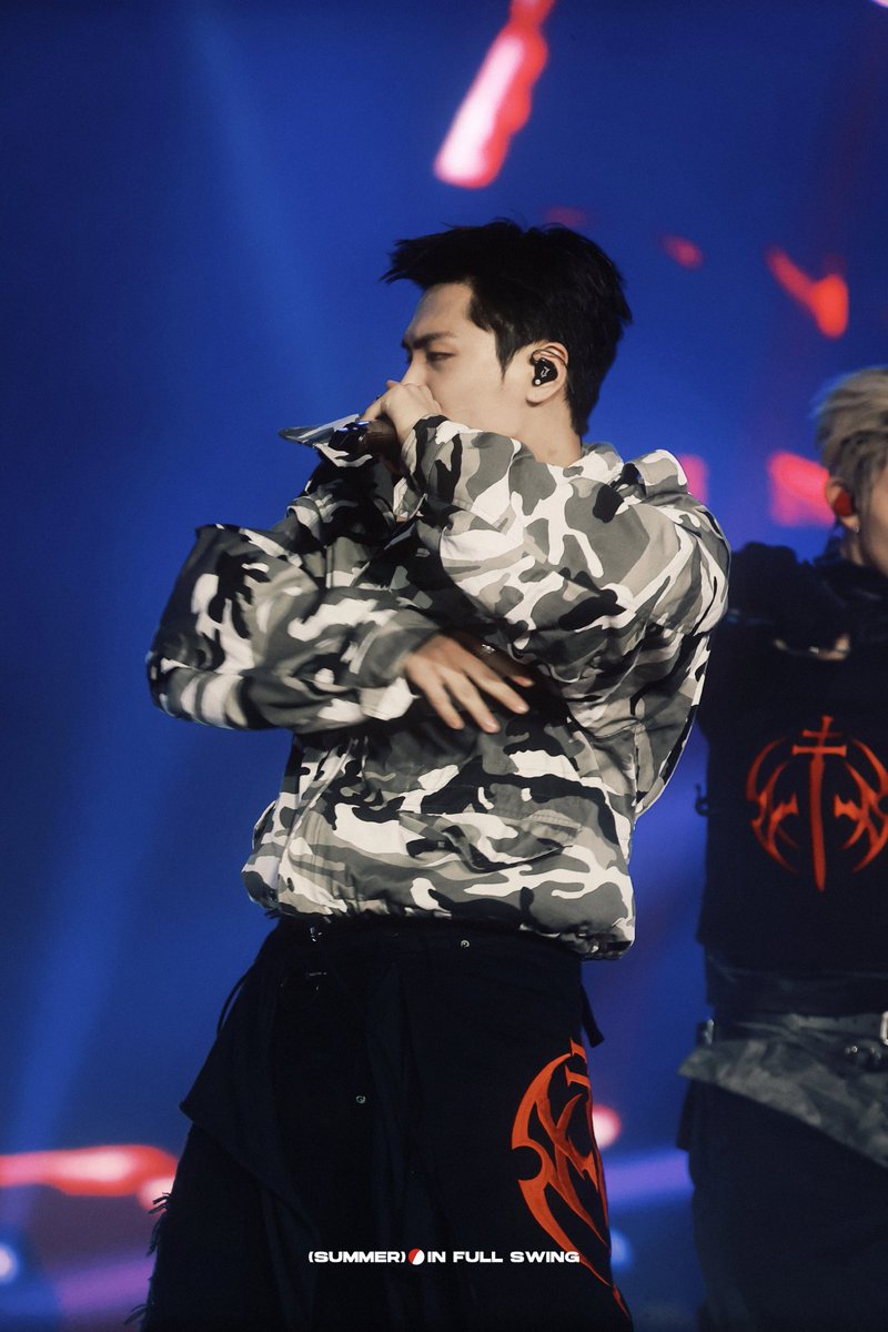 summerinfullswing tweet media