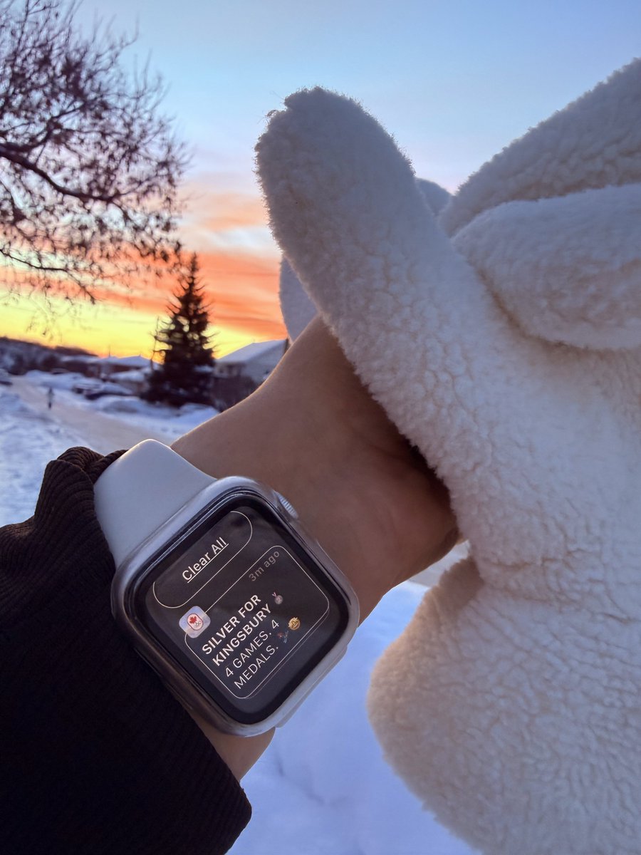 HeyItsMeMissJT's tweet photo. Good Morning, Canada!! A🥈for @MikaelKingsbury!! #OlympicMorning #Moguls #FreestyleSkiing #TeamCanada #GetUpGetOut #GorgeousSunrise #WeAreWinter #Silver #MilanoCortinaOlympics2026 🍁🇨🇦❄️⛷️🇨🇦 https://t.co/X1f2yIwZhY