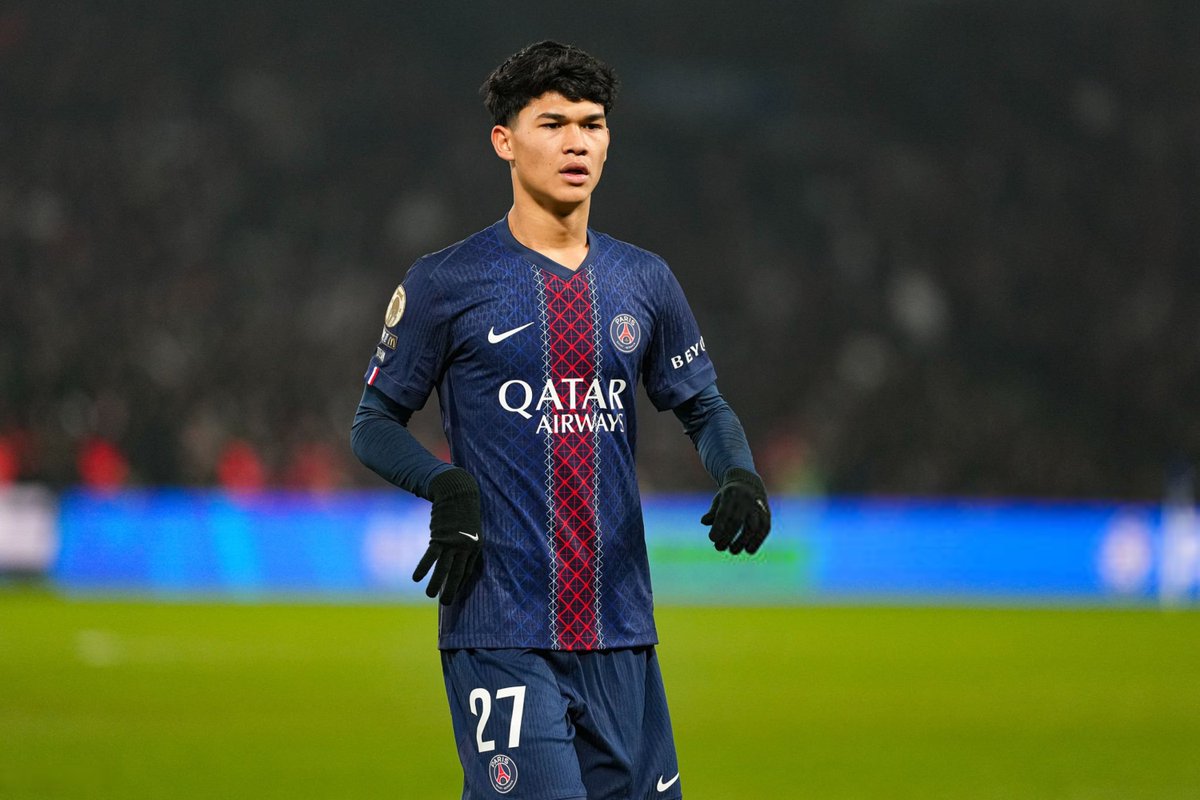 ActuL1_'s tweet image. 🚨 𝗨𝗡𝗘 𝗖𝗛𝗔𝗡𝗖𝗘 𝗣𝗢𝗨𝗥 𝗗𝗥𝗢 𝗙𝗘𝗥𝗡𝗔𝗡𝗗𝗘𝗭 🇪🇸 ! 👀❤️💙

Luis Enrique a confirmé qu’il n’hésiterait pas à lancer Dro Fernandez face aux nombreuses absences.

« Bien sûr, on est ouvert à l'utilisation des joueurs qui sont dans l'équipe. 𝗖'𝗲𝘀𝘁 𝗽𝗼𝘂𝗿 𝗰̧𝗮…