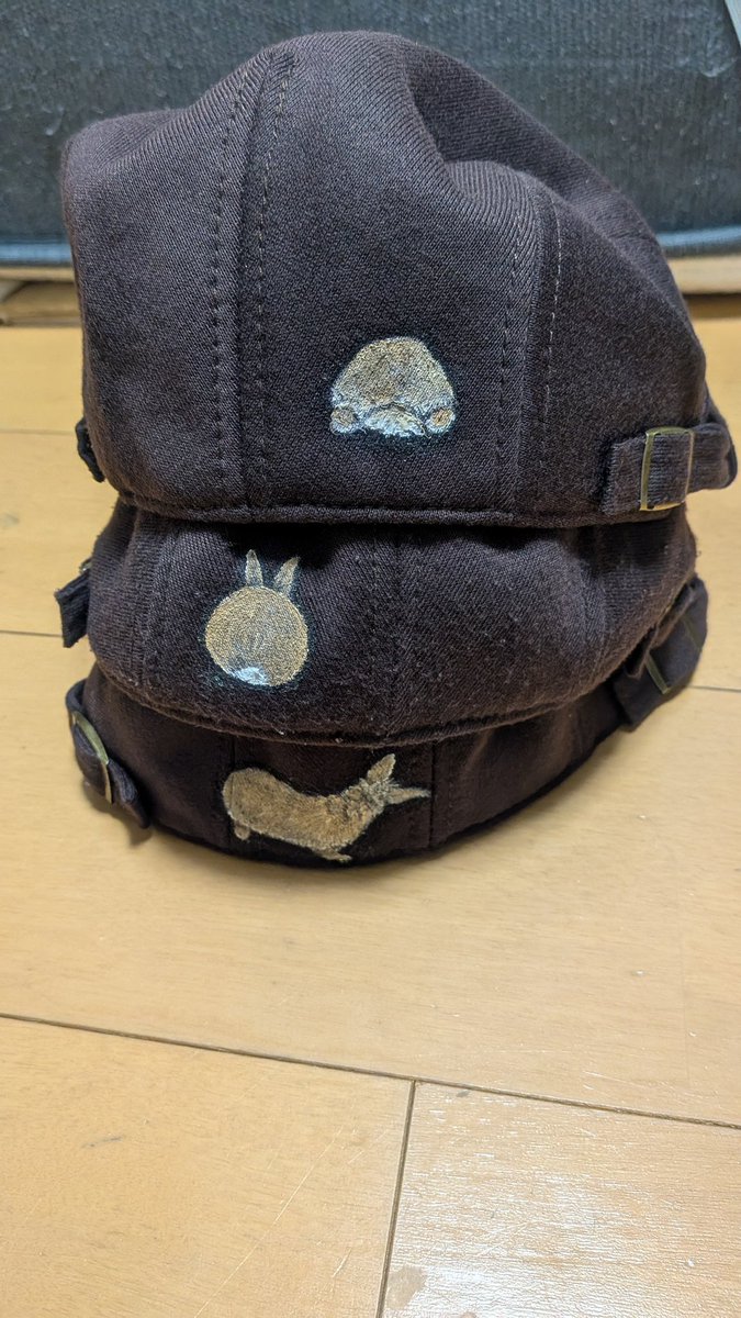 えりかさんに頼んでいた帽子届いた！
みんなうちの子がのっててかわいい〜！🥰