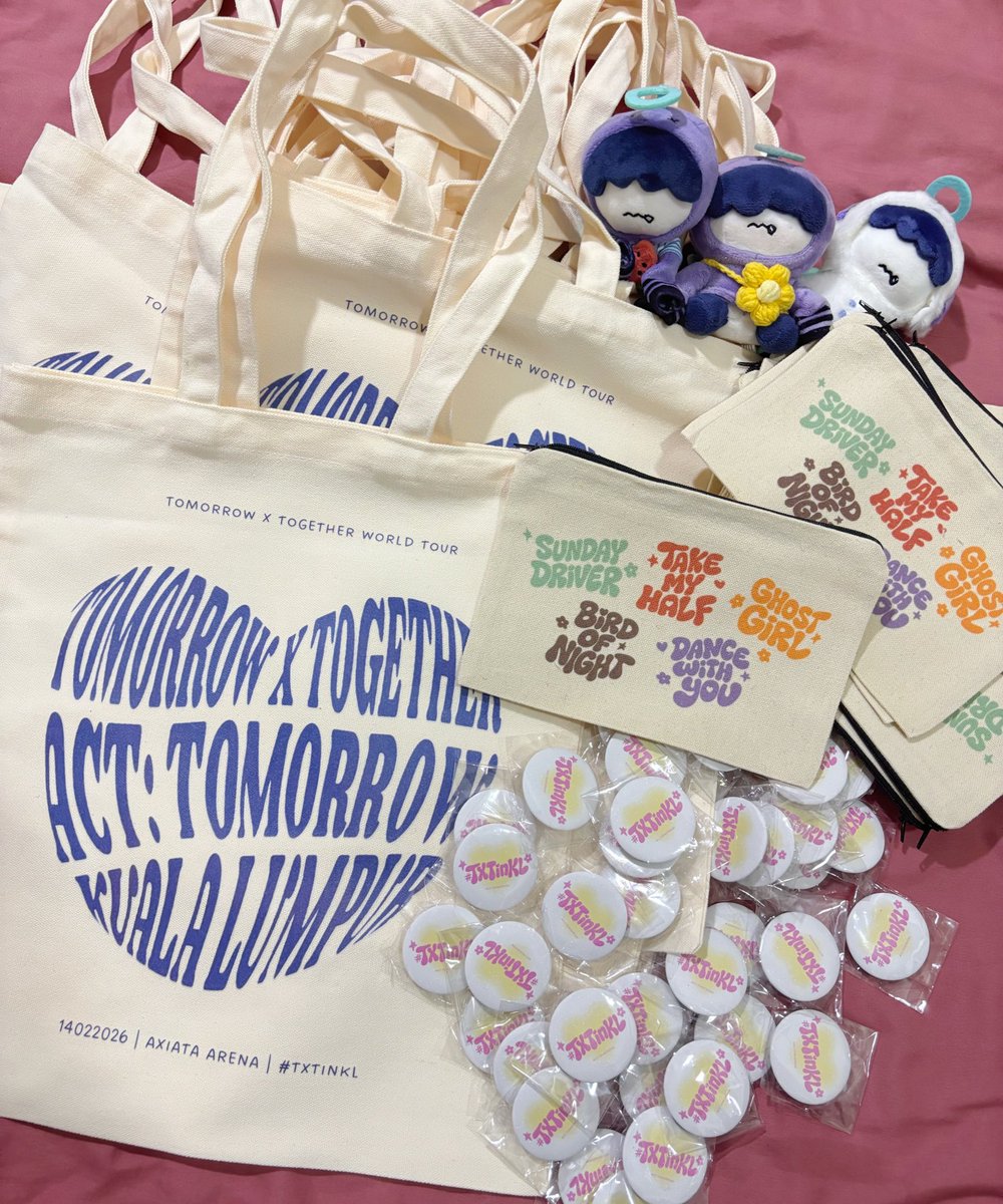 waniningie's tweet photo. .ִ ࣪𖤐.ᐟ #TXTinKL freebies by @waniningie ᝰ

☆ Tote bag / pencil case / button badges
☆ Random freebies for each person
☆ FCFS
☆ Location : TBA

please datang kejar i guys !! 🫶🏻
#ACT_TOMORROW https://t.co/8ph2nZC2XX