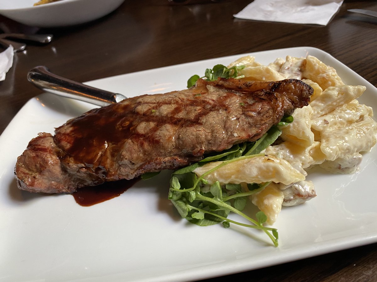 DisneyClipsGuy tweet media