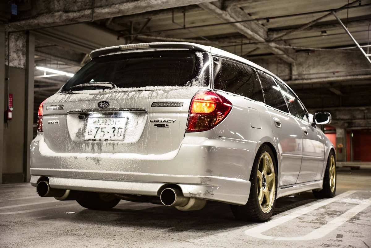 BP5からの乗り換えで
'05 BPE レガシィツーリングワゴン 3.0R spec.B 納車されました

念願の水平対向6気筒、22万キロ！
前レガシィからのコンセプトはそのままに、“安心して旅できるグランドツアラー”目指して整備とドライブ共に楽しんでいこうと思います🛠

 #銀色のレガシィはいいぞ