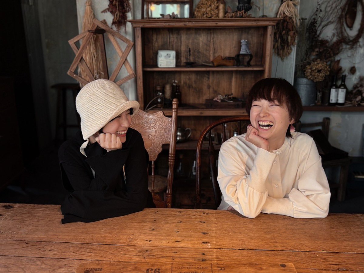 💎ライブ情報💎

「Unplugged Live FLAT vol.3」
🗓3/28(土) 🎪STUDIO PINBALL（熊本）
🕐open 13:00 / start 13:30
🎫¥2000＋1drink

何もない、白い平面に囲まれた空間に
嘉悦なつ美さんと私Soneiyuの2人の
声とギターの音だけが響く特別な時間です✨

お席に限りがありますので
ご予約はお早めに🕊