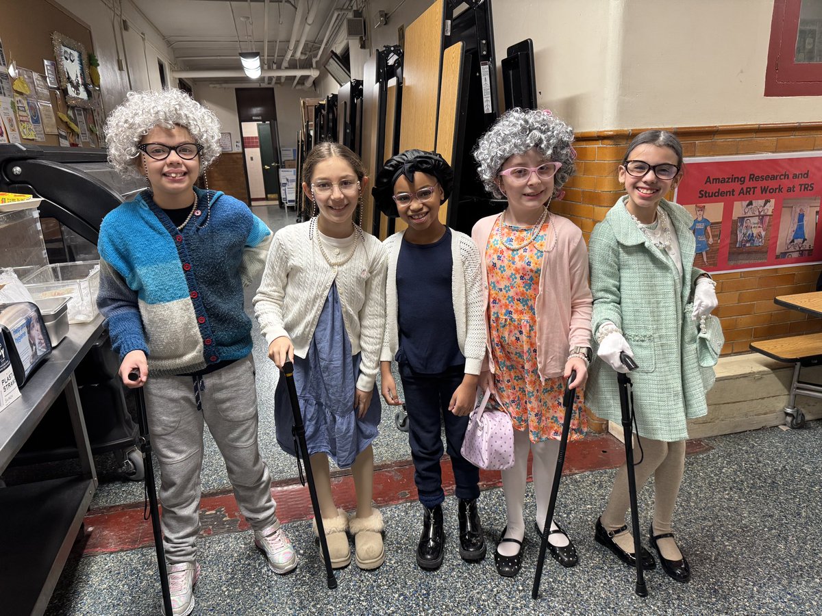 WeehawkenTSD's tweet image. Fantastic at 100! 
#100thdayofschool 
@EricCrespoEDU @FAmato53 @al_orecchio @RobFerullo4 @StefanieCirill1 @SuzanneMera @MrsCullinane @bcalligy @BriannaReganEDU @JColasurdoEDU @WEEGUIDANCEWTSD @MsKallertEDU